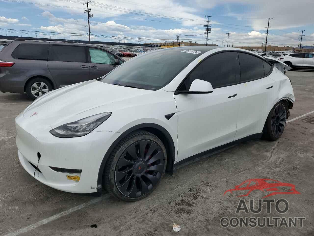 TESLA MODEL Y 2020 - 5YJYGDEF8LF057300