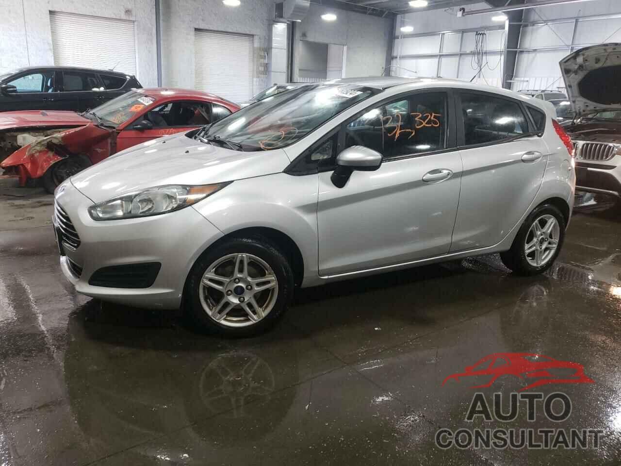 FORD FIESTA 2017 - 3FADP4EJ9HM135482