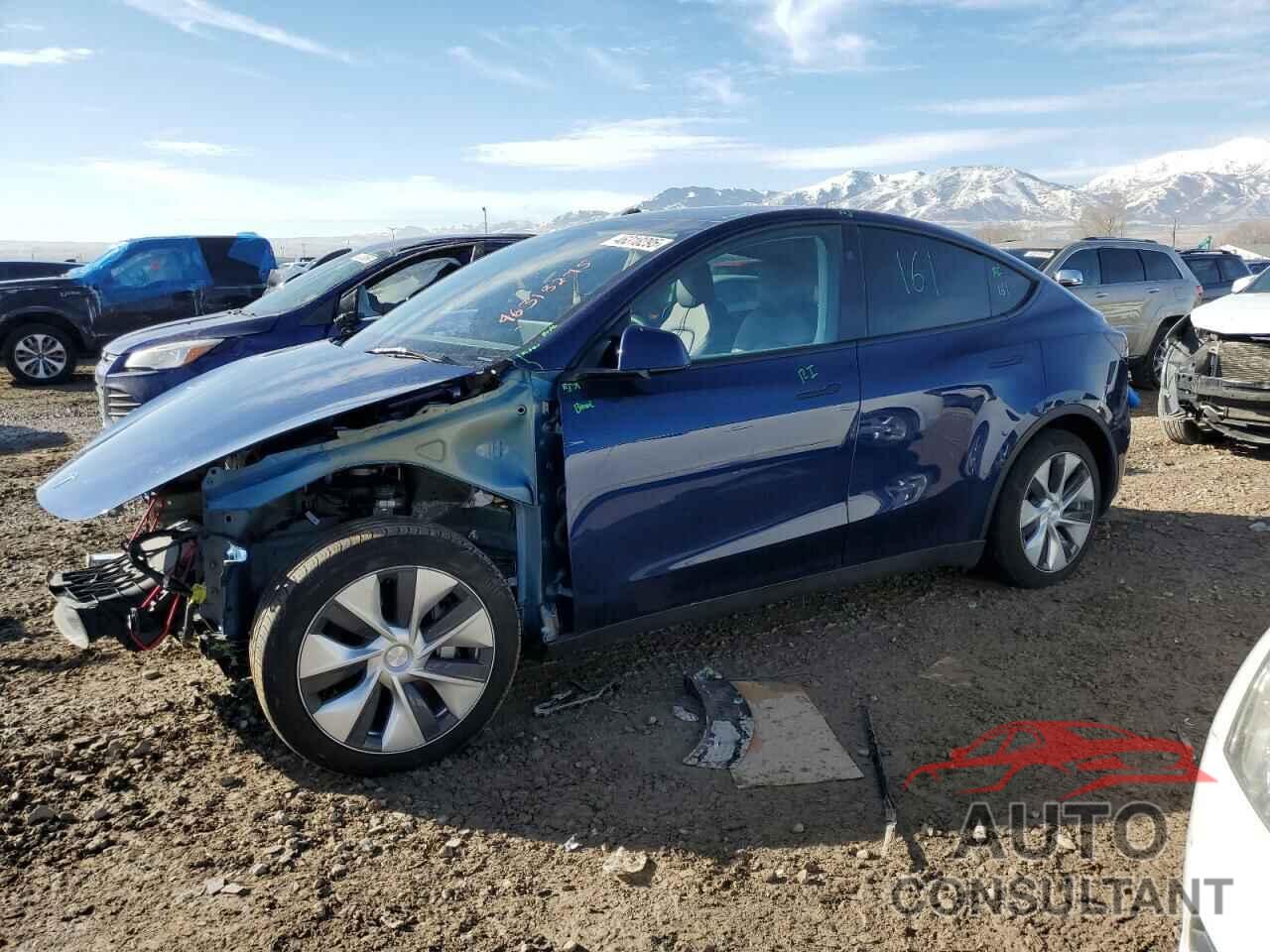 TESLA MODEL Y 2023 - 7SAYGAEE0PF884190
