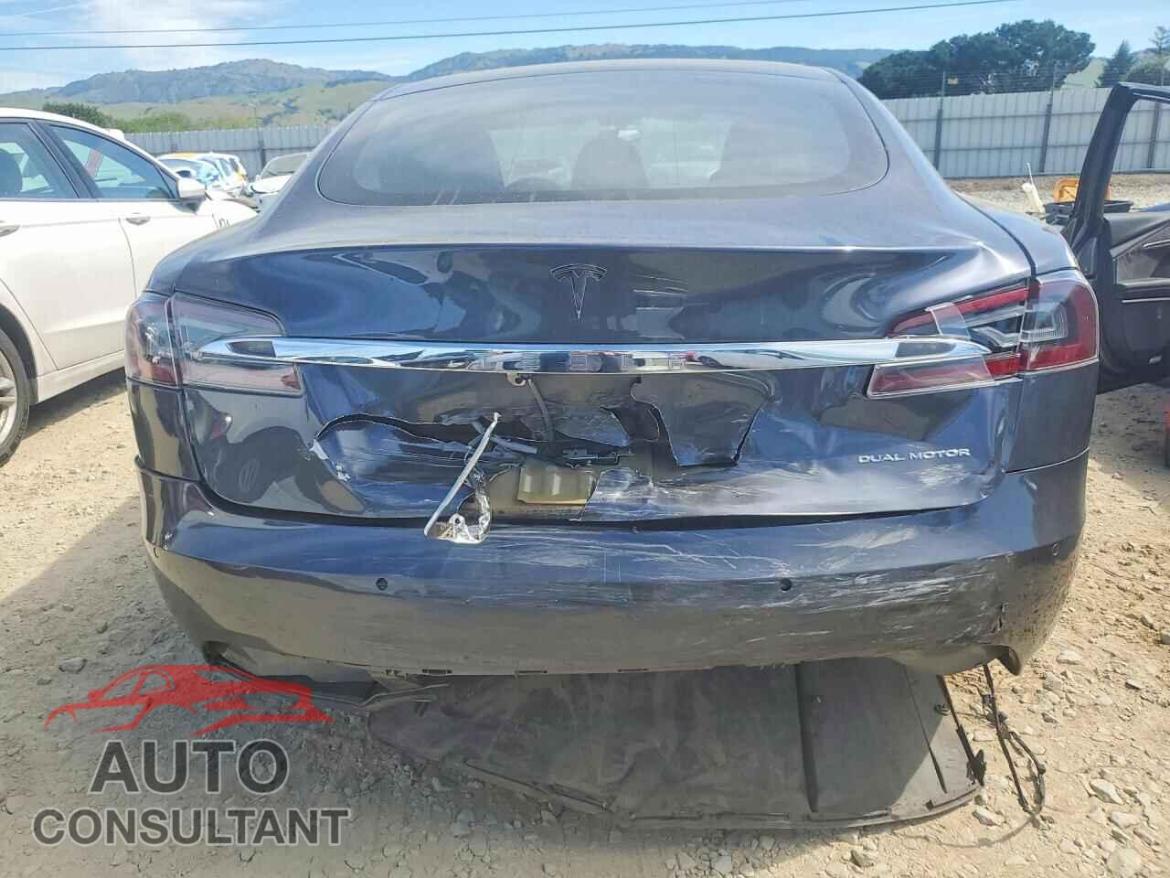 TESLA MODEL S 2019 - 5YJSA1E26KF332471