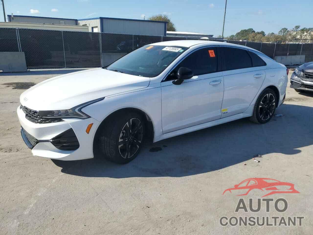 KIA K5 2022 - 5XXG64J29NG124567