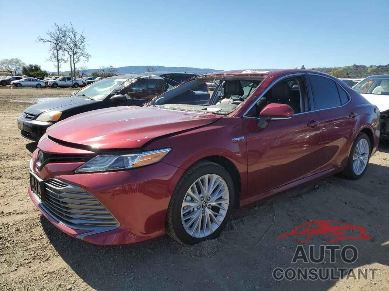 TOYOTA CAMRY 2018 - 4T1B21HK1JU505873