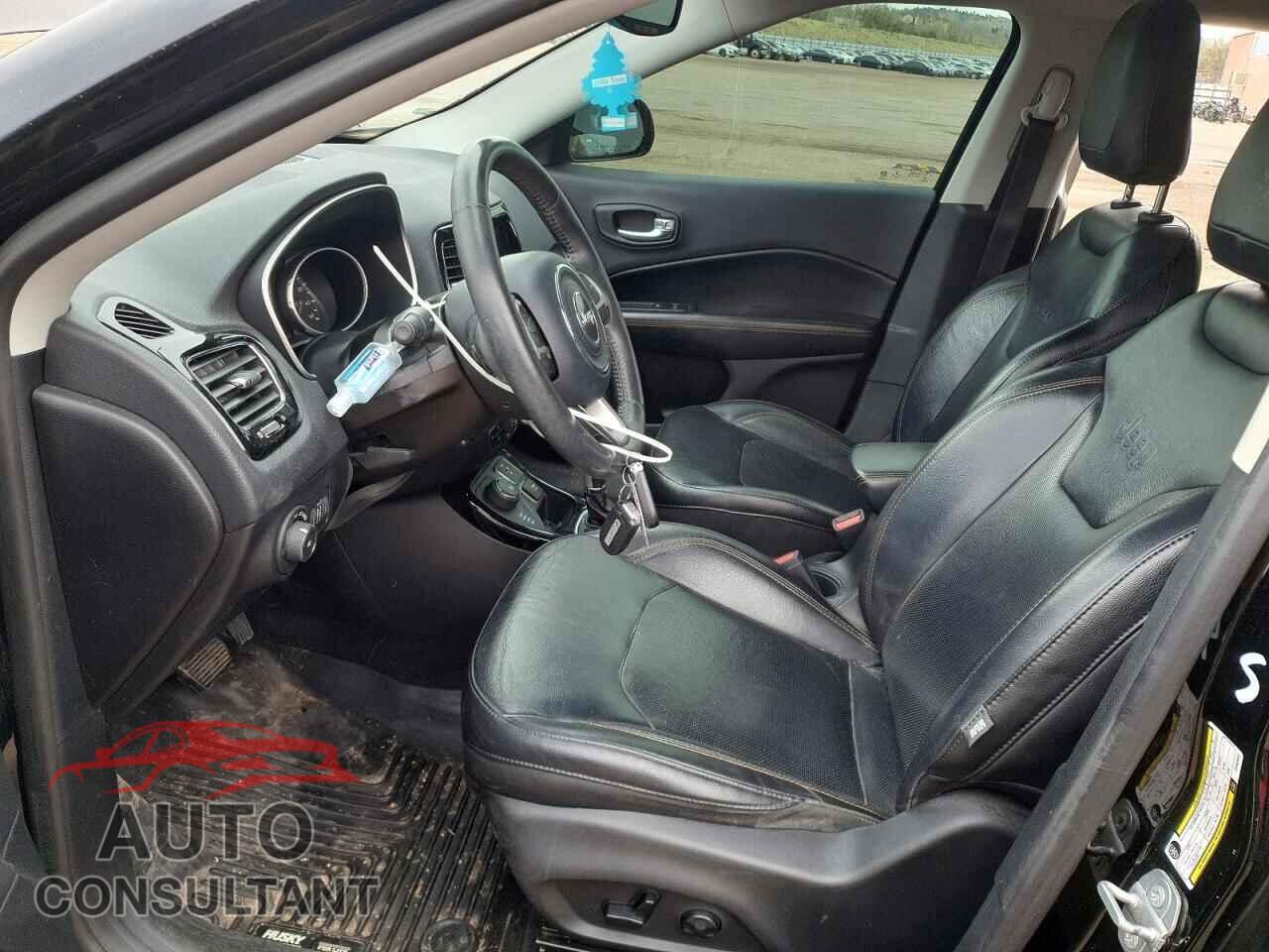 JEEP COMPASS 2018 - 3C4NJDCB5JT483531