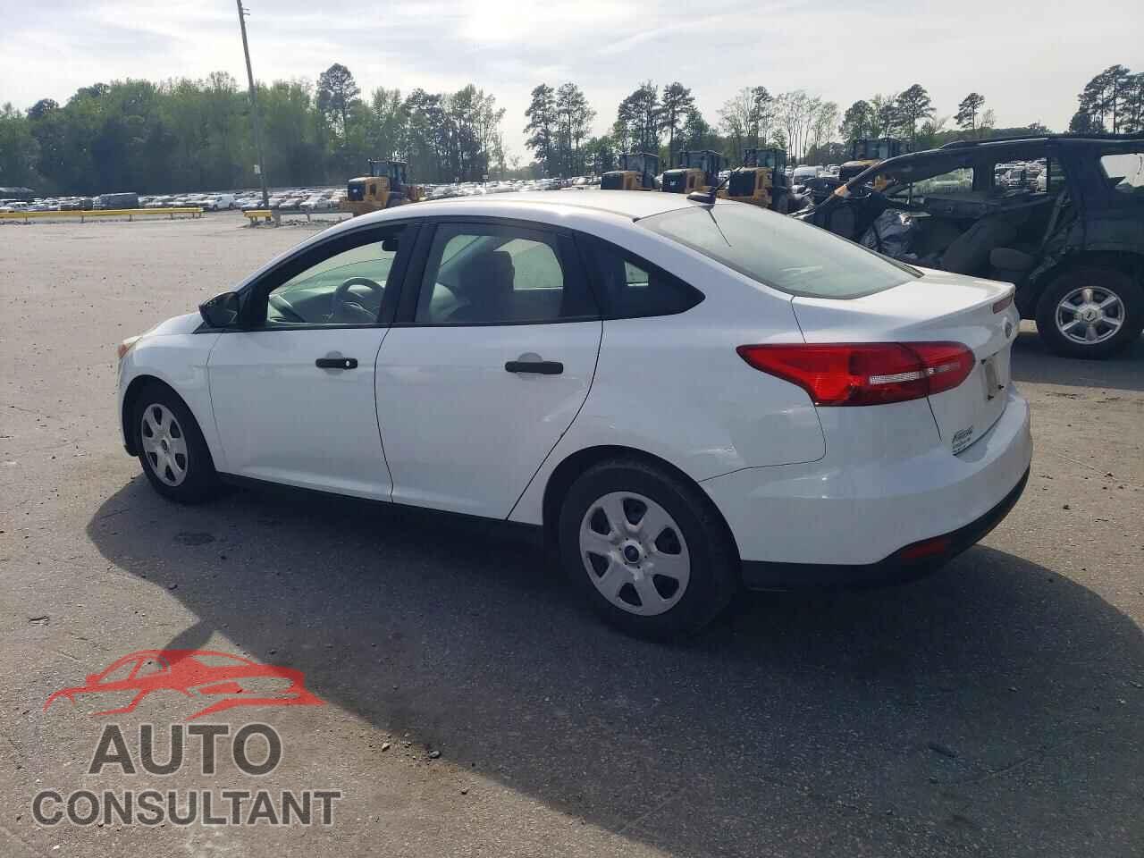 FORD FOCUS 2018 - 1FADP3E23JL201230