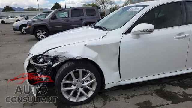 LEXUS IS 2012 - JTHCF5C24C5058107