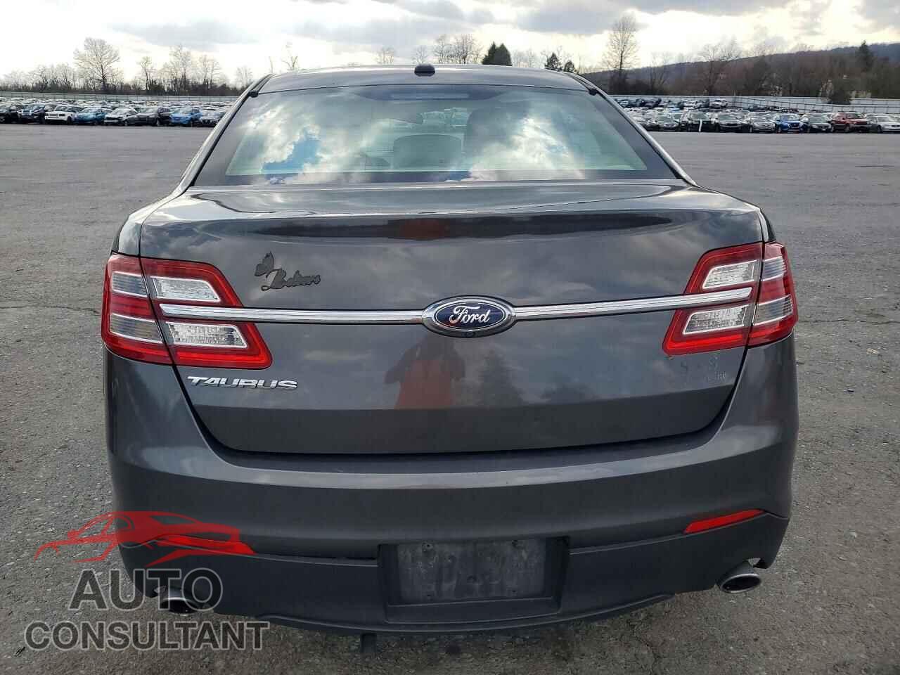 FORD TAURUS 2015 - 1FAHP2D83FG192532