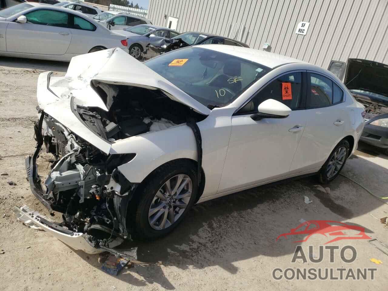 MAZDA 3 2021 - JM1BPAAL2M1308192