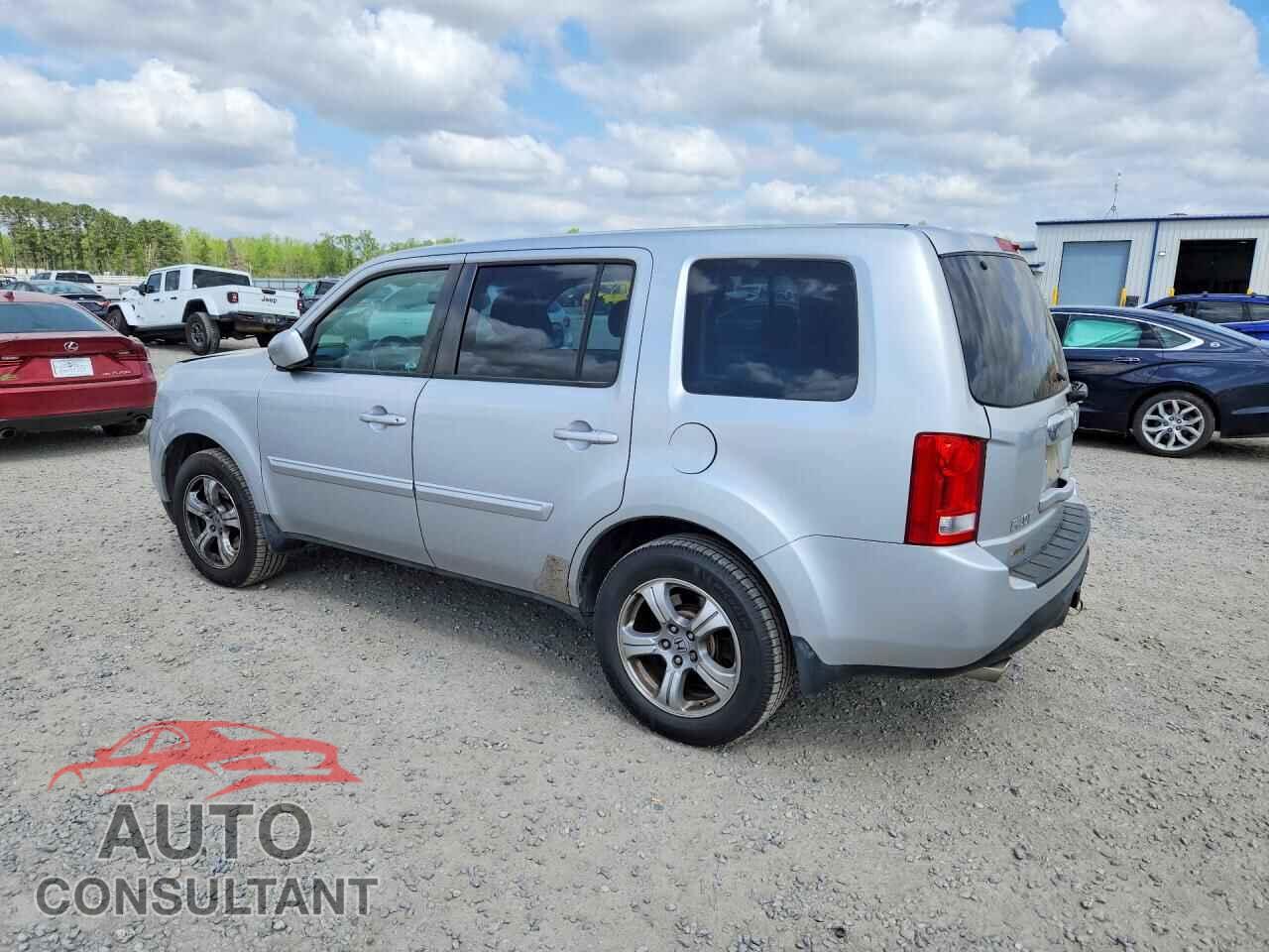 HONDA PILOT 2013 - 5FNYF3H58DB029417