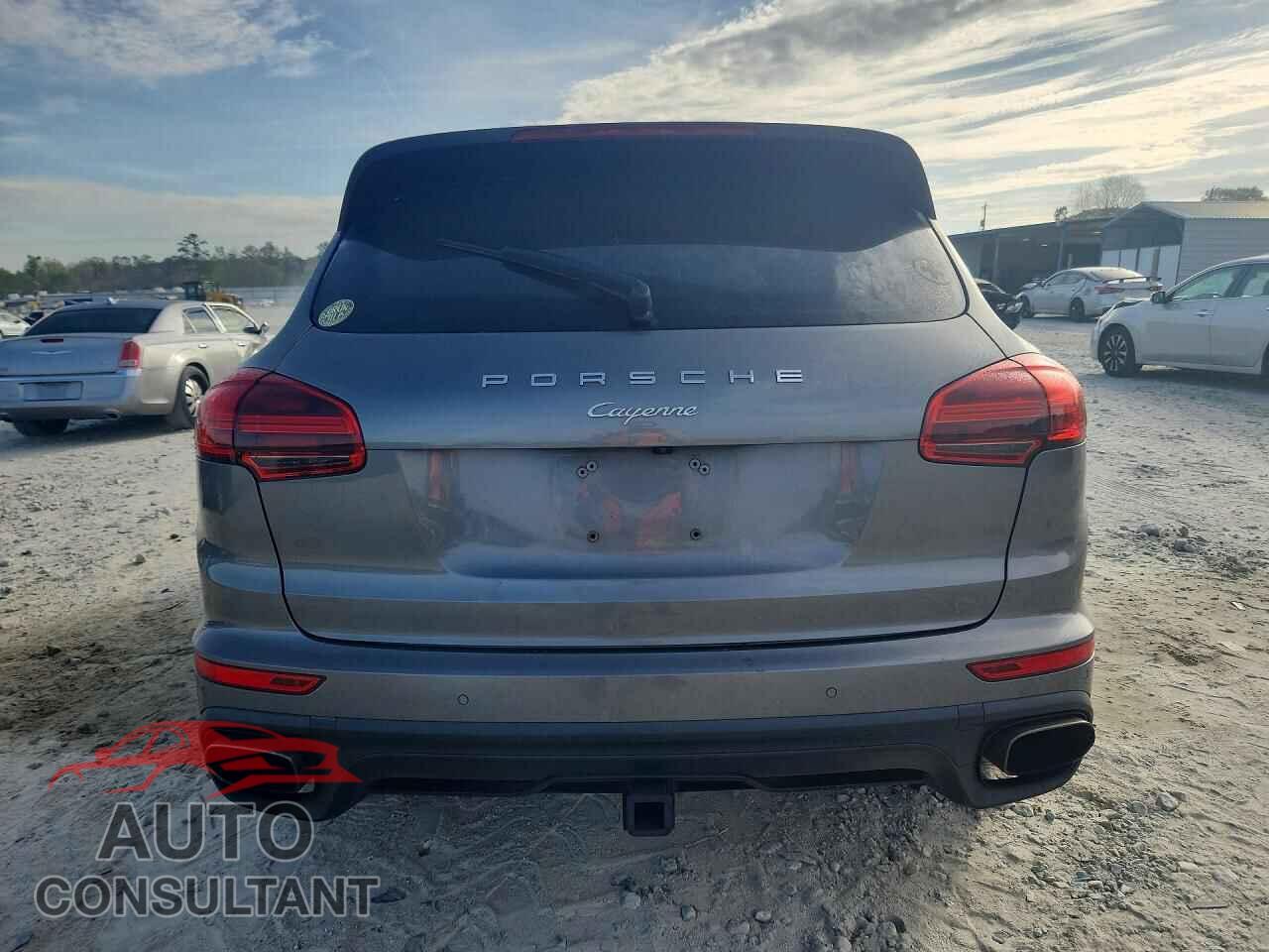 PORSCHE CAYENNE 2016 - WP1AA2A26GLA08009