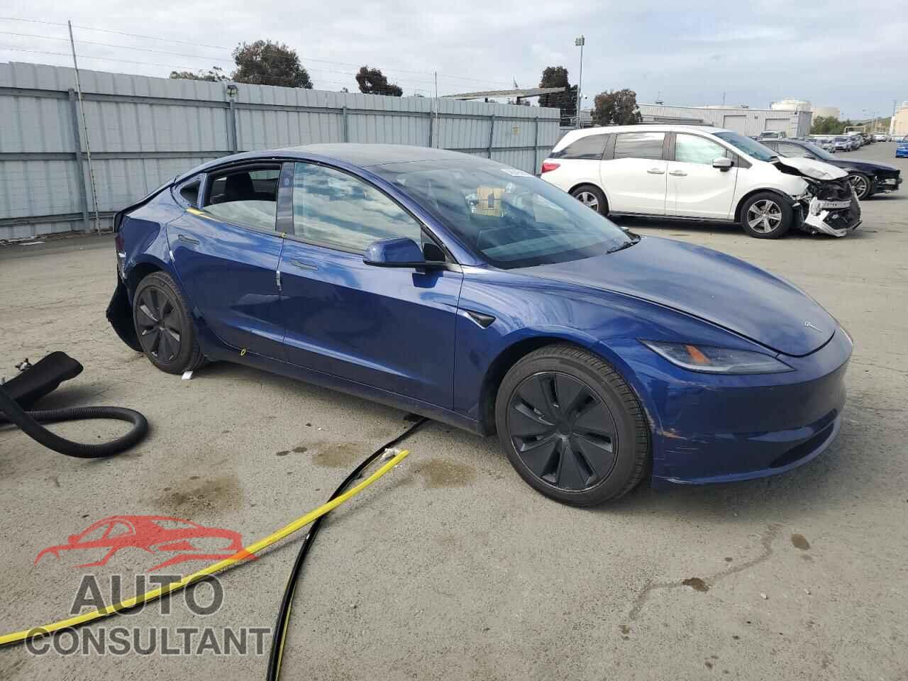 TESLA MODEL 3 2024 - 5YJ3E1EA3RF788535