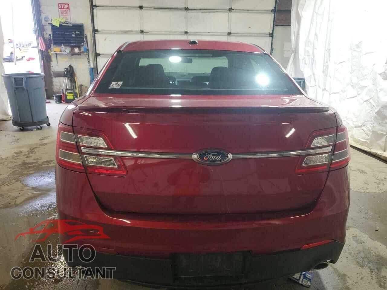 FORD TAURUS 2015 - 1FAHP2E81FG113809