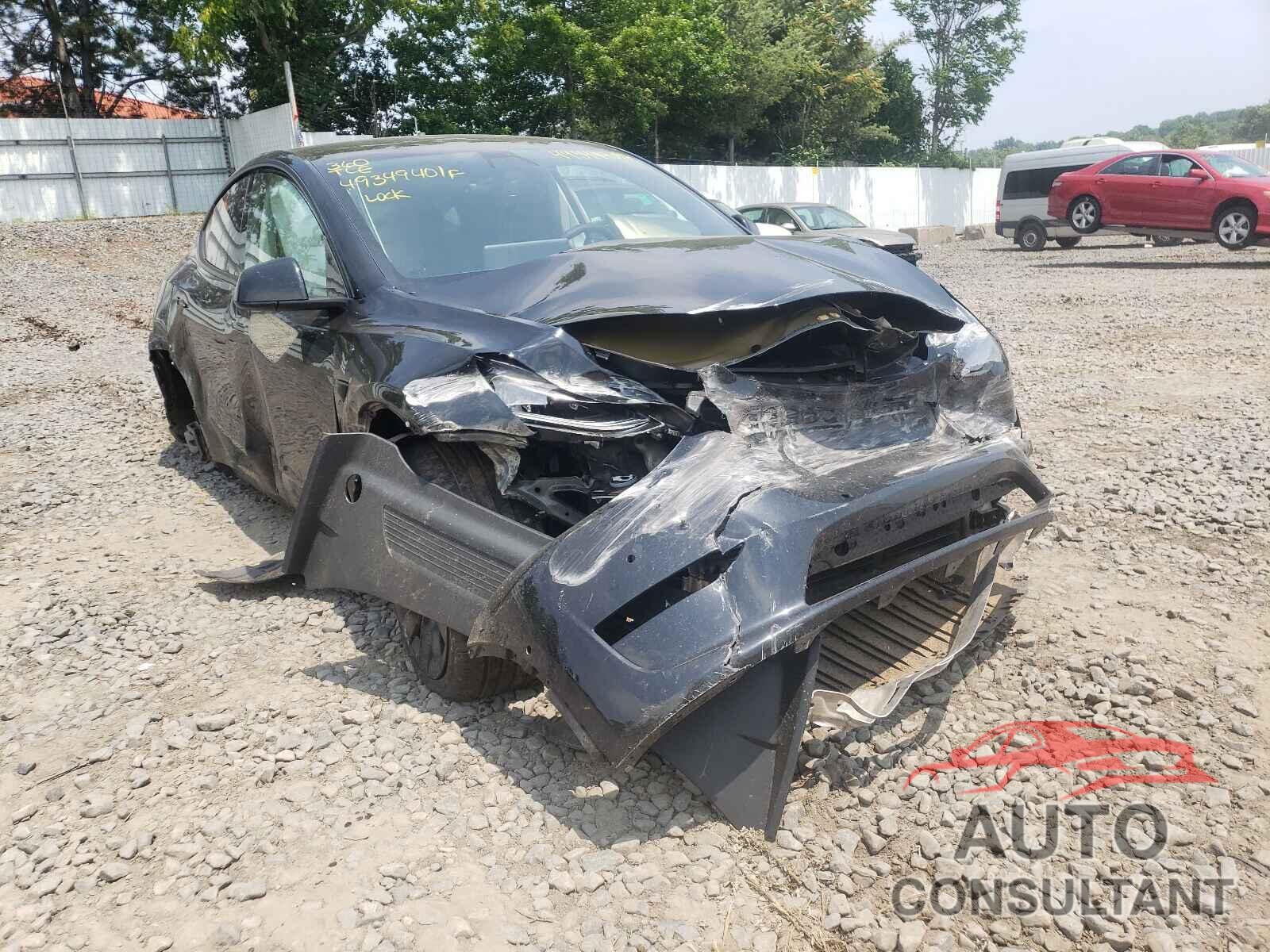 TESLA MODEL Y 2021 - 5YJYGDEE4MF076502