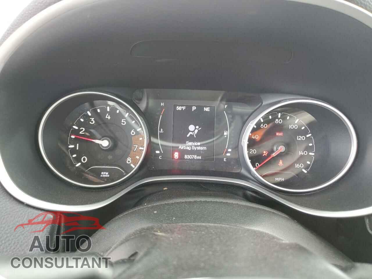 JEEP COMPASS 2018 - 3C4NJDBB0JT457002