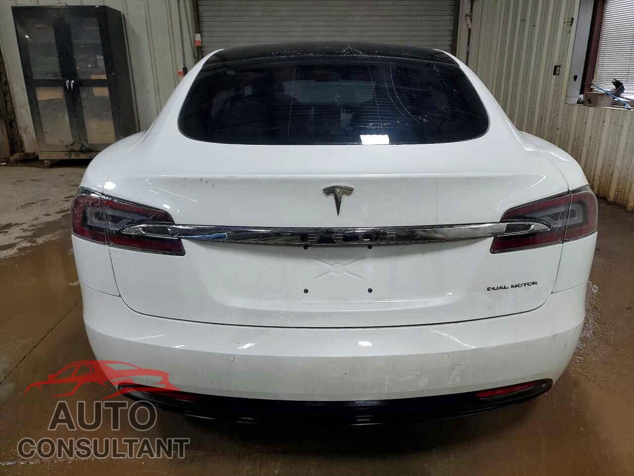 TESLA MODEL S 2020 - 5YJSA1E2XLF403317