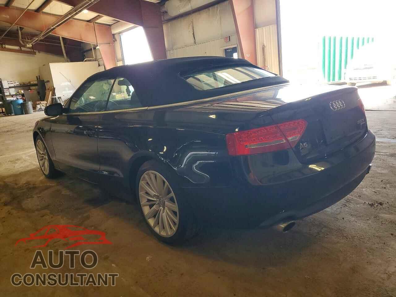 AUDI A5 2011 - WAULFAFH1BN011090
