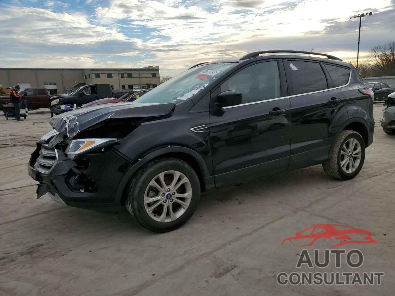 FORD ESCAPE 2018 - 1FMCU9GD1JUC60296