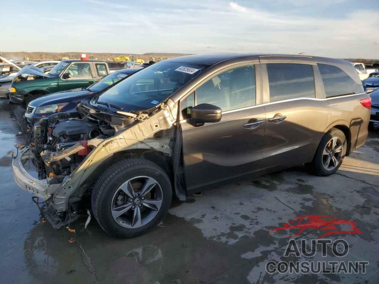 HONDA ODYSSEY 2018 - 5FNRL6H83JB005174