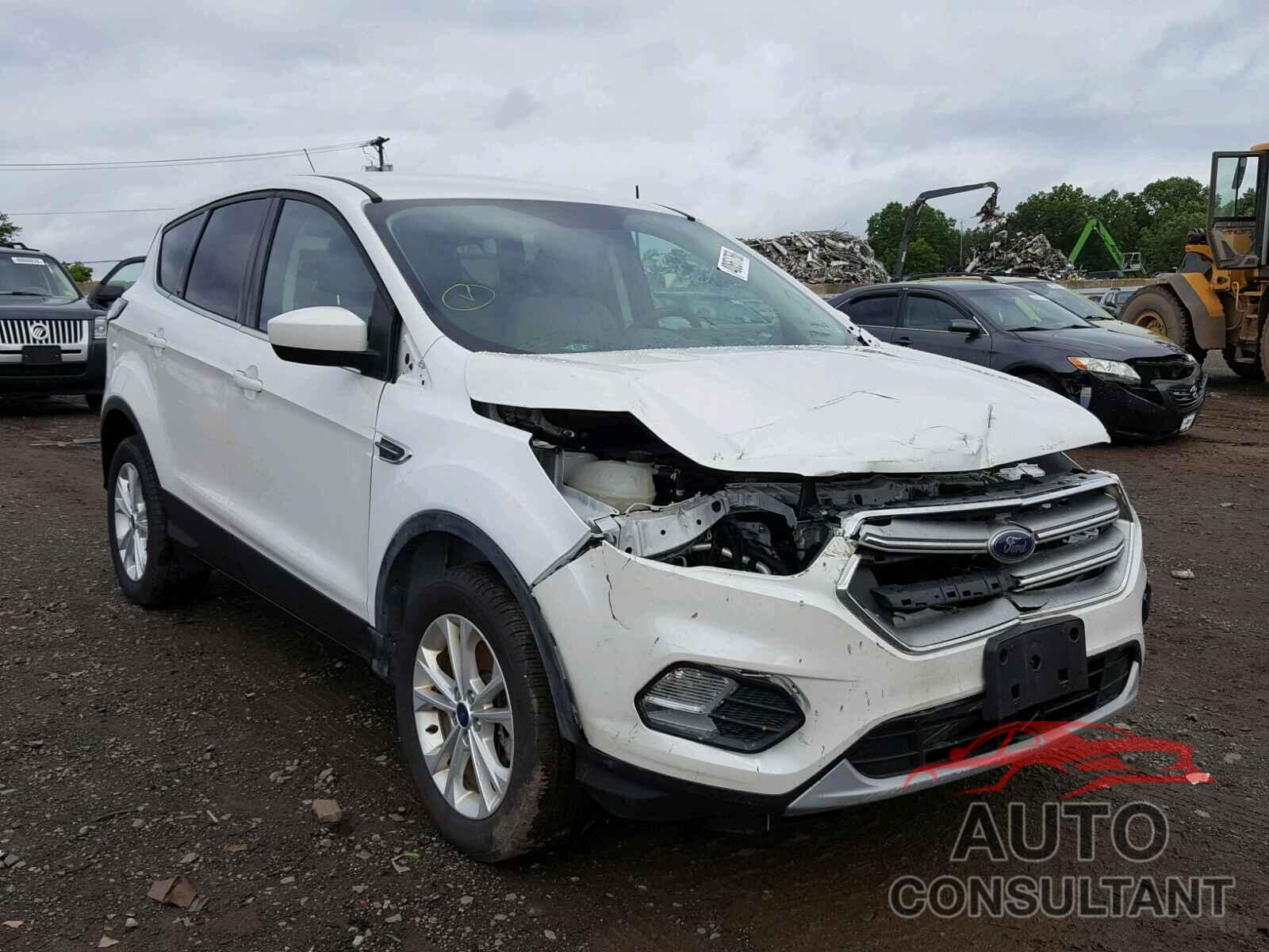 FORD ESCAPE 2017 - 1FMCU9GD4HUA07788