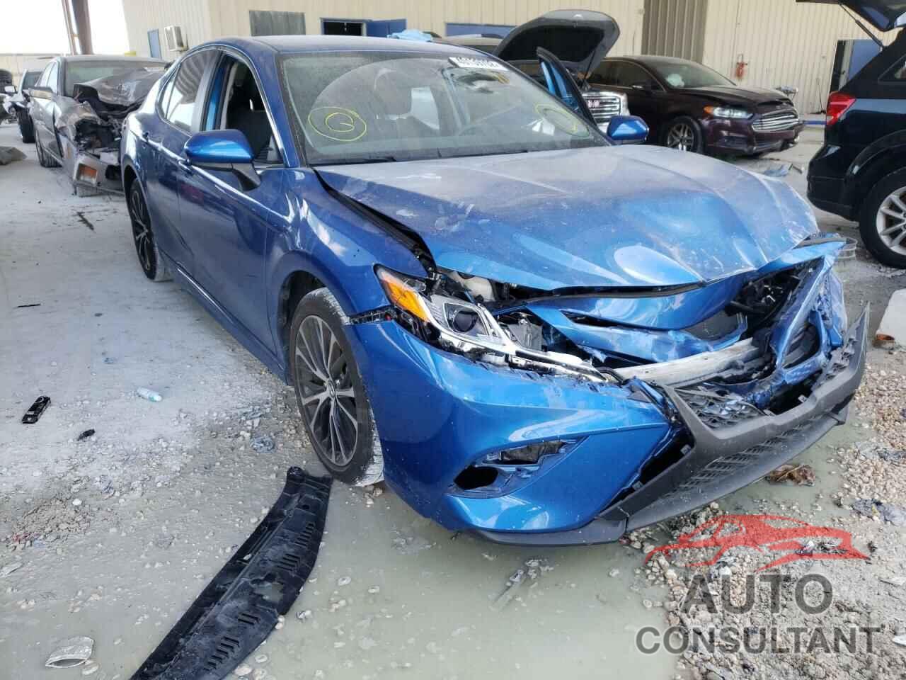 TOYOTA CAMRY 2020 - 4T1G11AK2LU301542