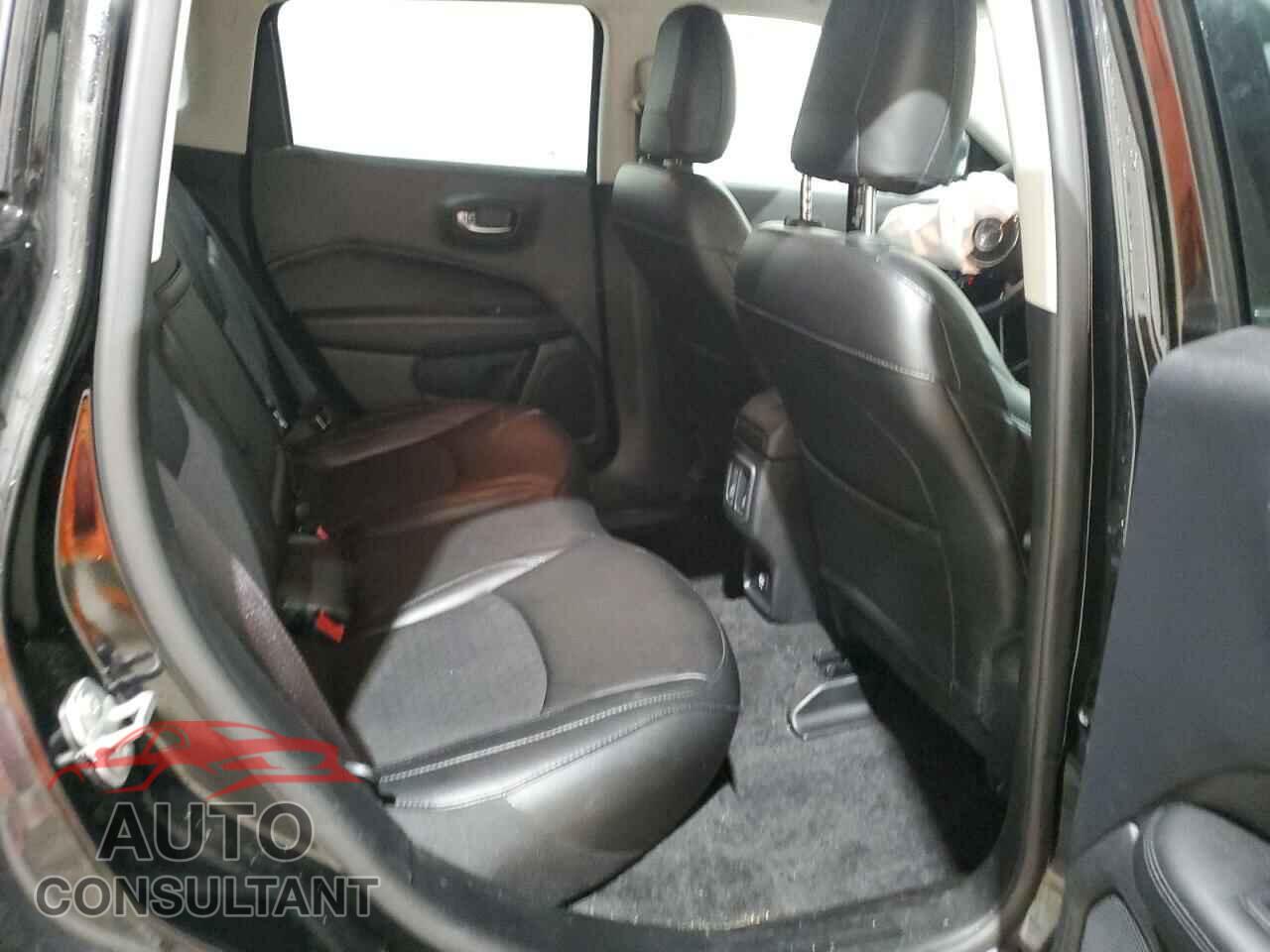JEEP COMPASS 2020 - 3C4NJDBB3LT133402