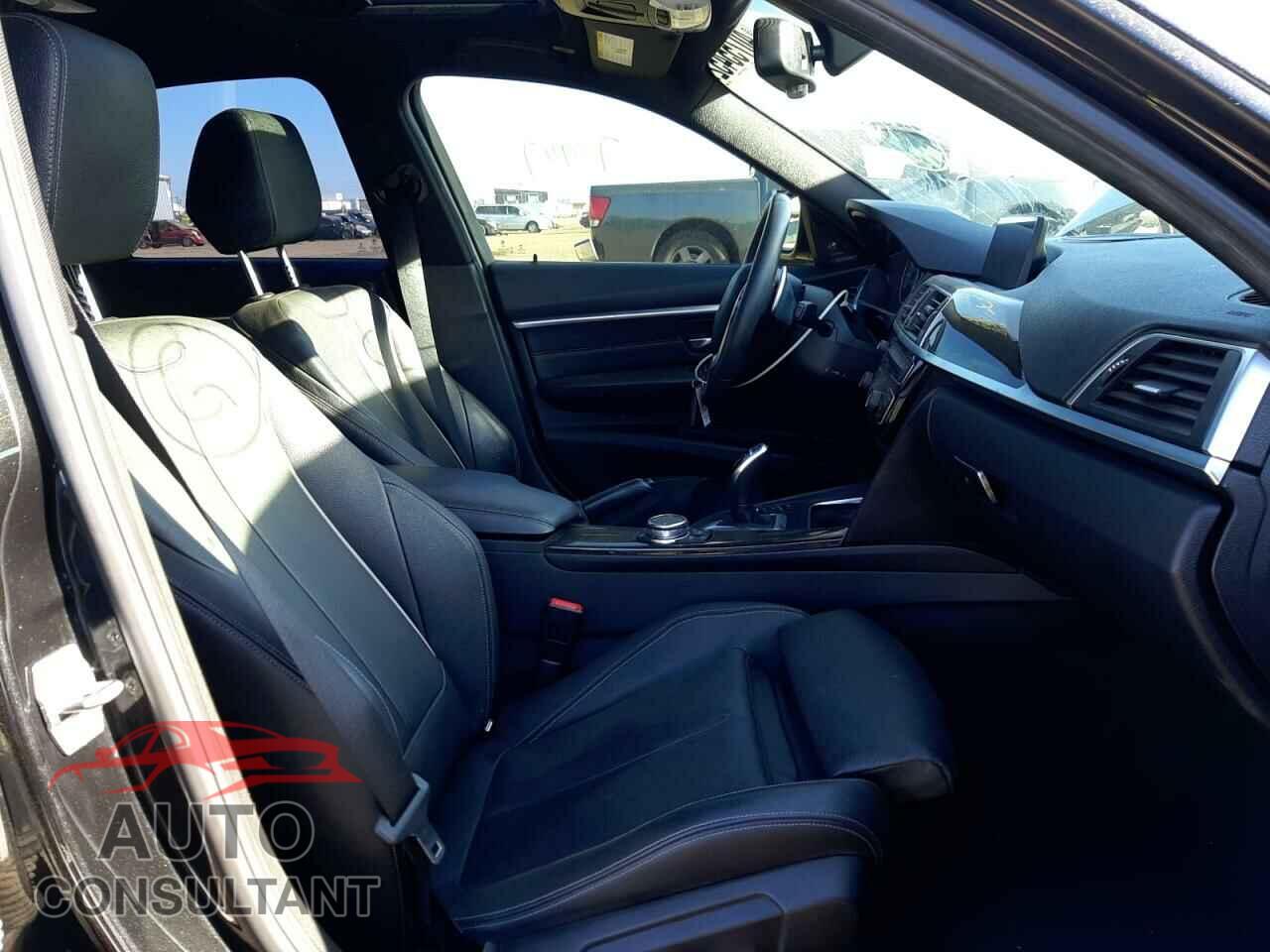 BMW 3 SERIES 2016 - WBA8E9G50GNU30664