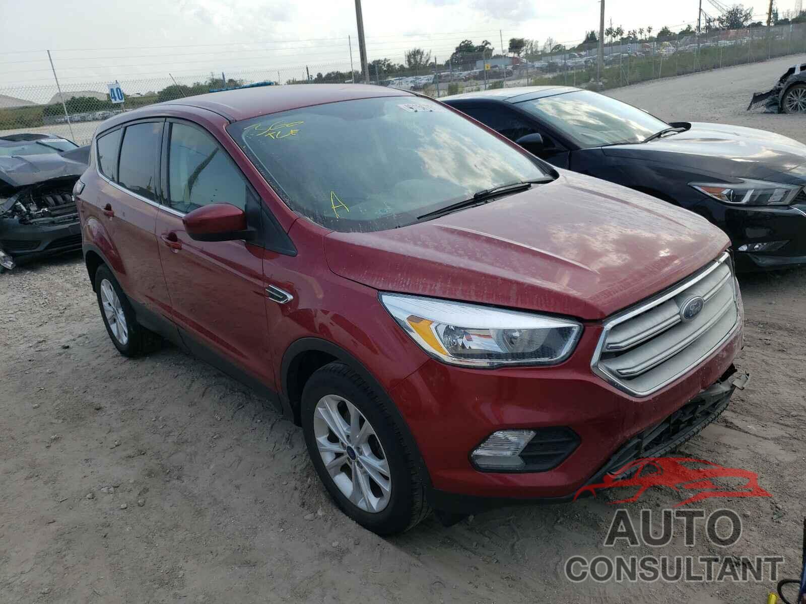 FORD ESCAPE 2017 - 1FMCU0GDXHUB74023
