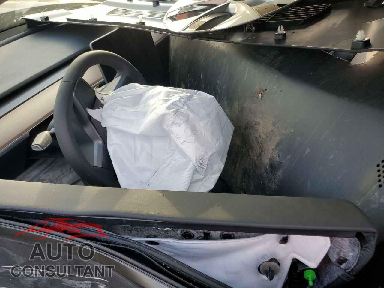 TESLA MODEL Y 2023 - 7SAYGDEE3PA152103