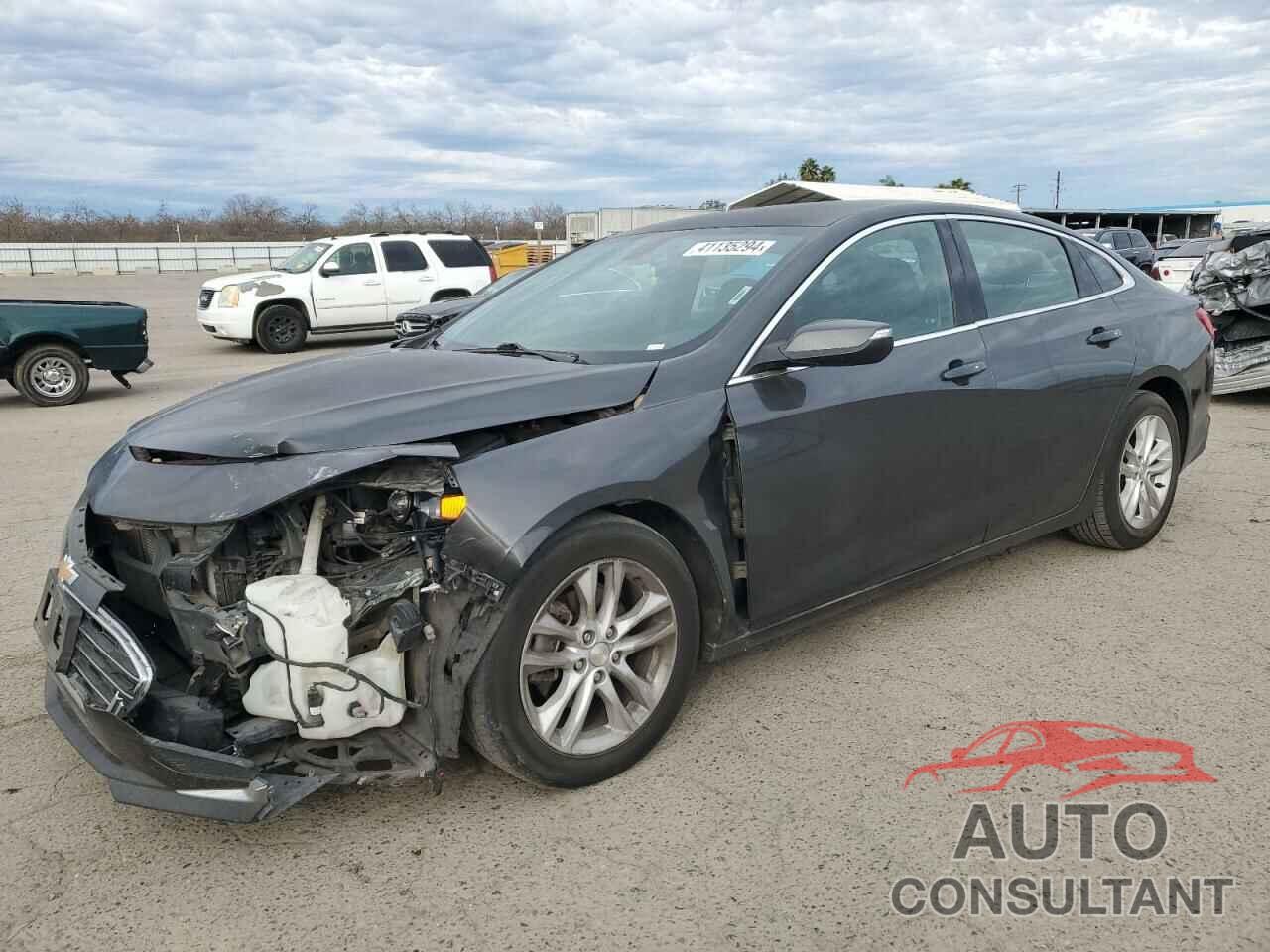 CHEVROLET MALIBU 2017 - 1G1ZE5ST4HF206520
