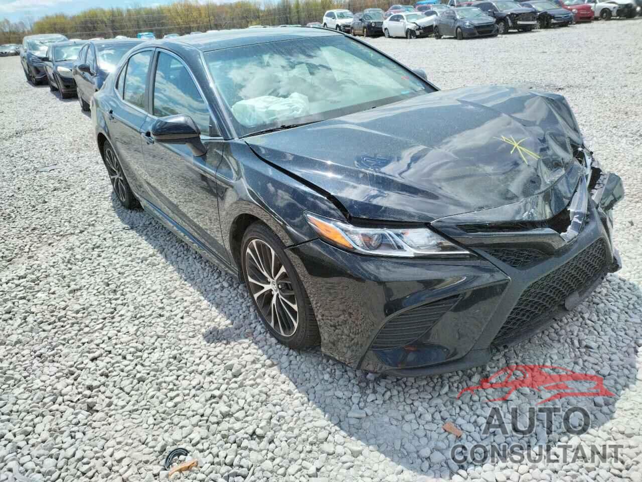 TOYOTA CAMRY 2018 - 4T1B11HK6JU089158