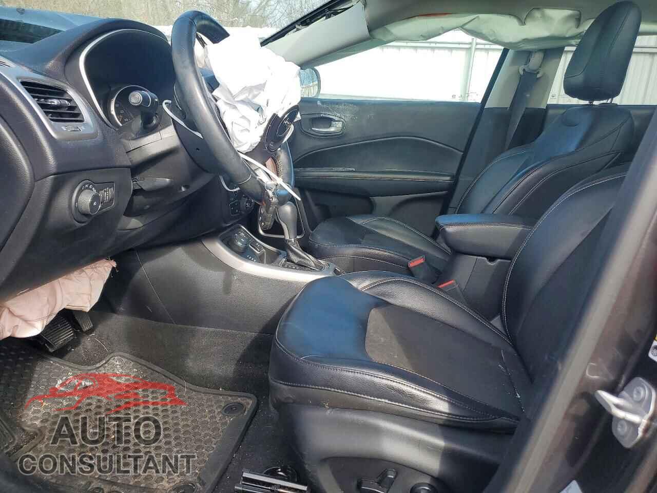 JEEP COMPASS 2017 - 3C4NJDBB4HT667628