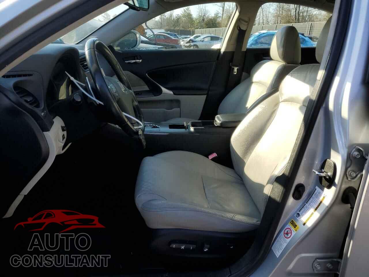 LEXUS IS 2010 - JTHBF5C20A5117680