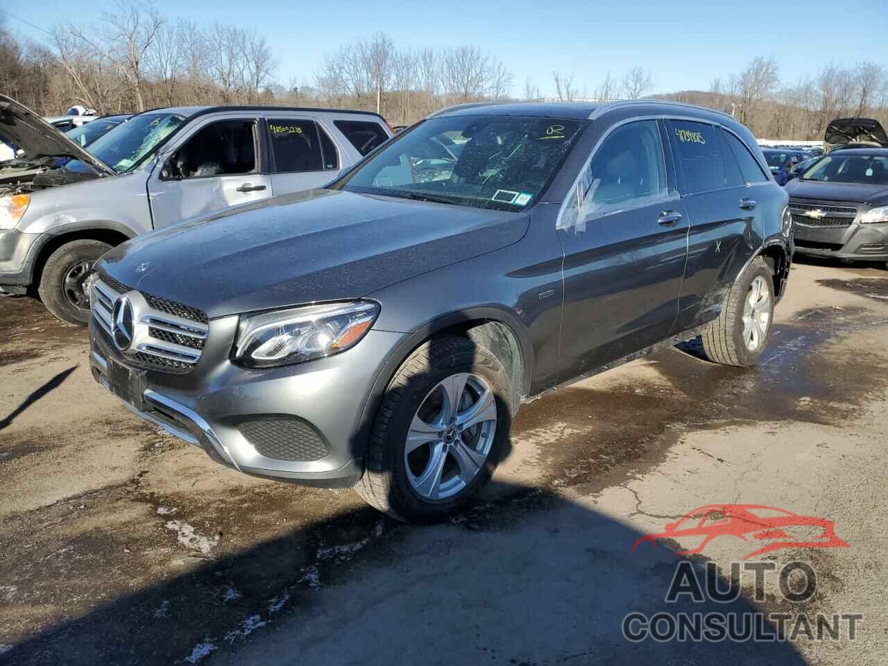MERCEDES-BENZ GLC-CLASS 2018 - WDC0G5EBXJF465395