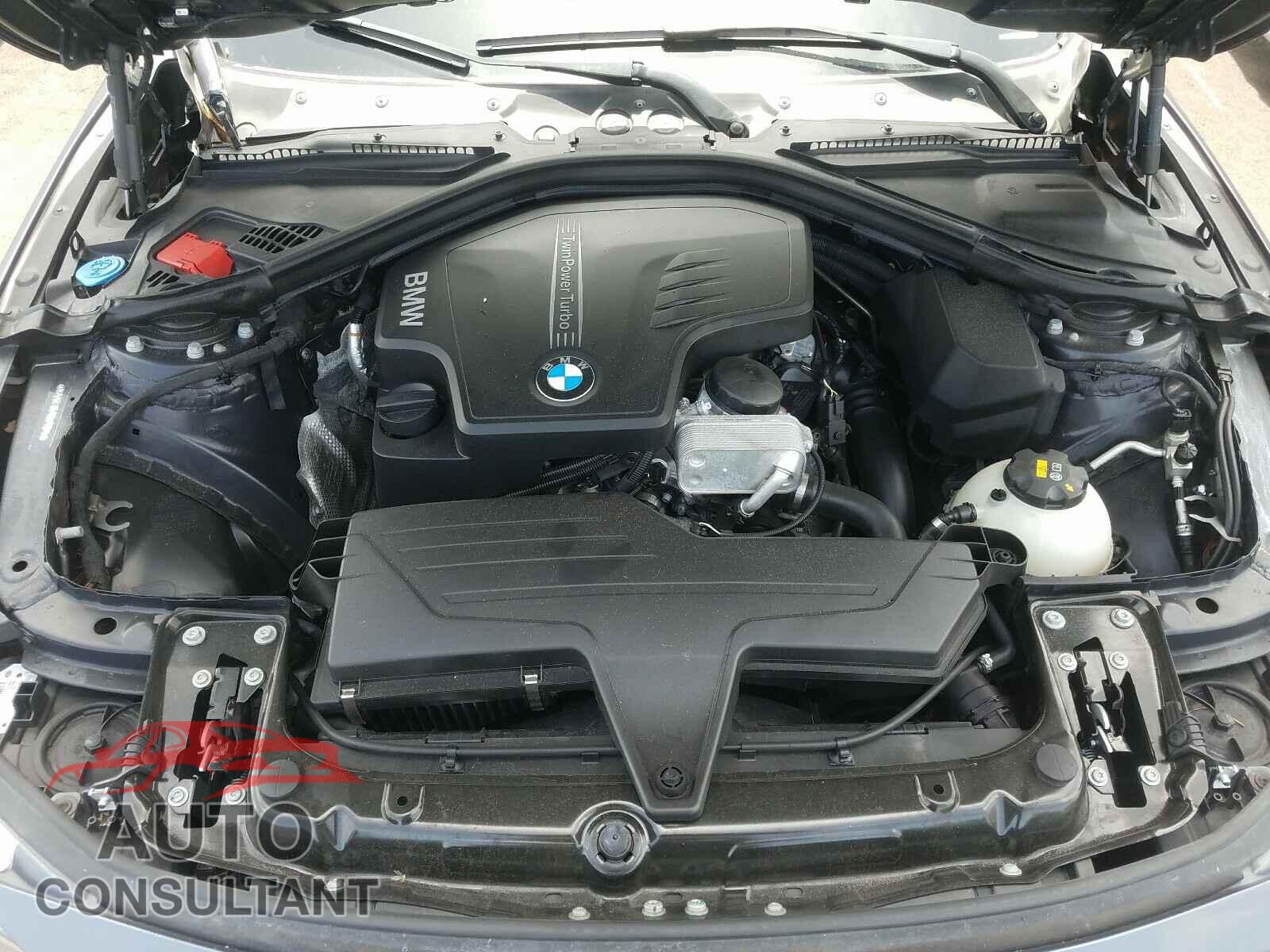 BMW 3 SERIES 2016 - WBA8E1G51GNU12045