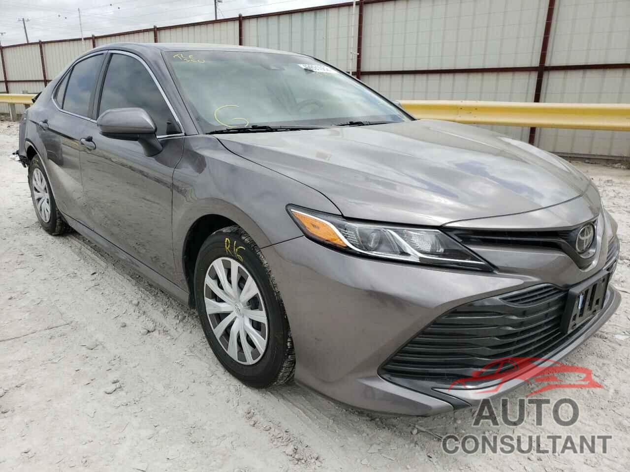 TOYOTA CAMRY 2018 - 4T1B11HK6JU563948