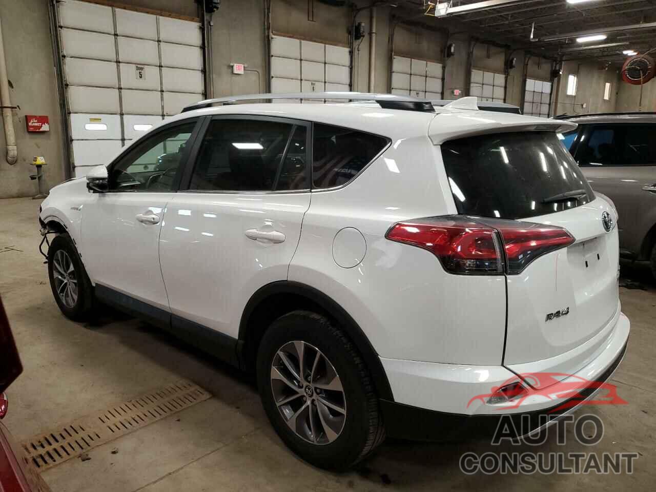 TOYOTA RAV4 2017 - JTMRJREV0HD152989