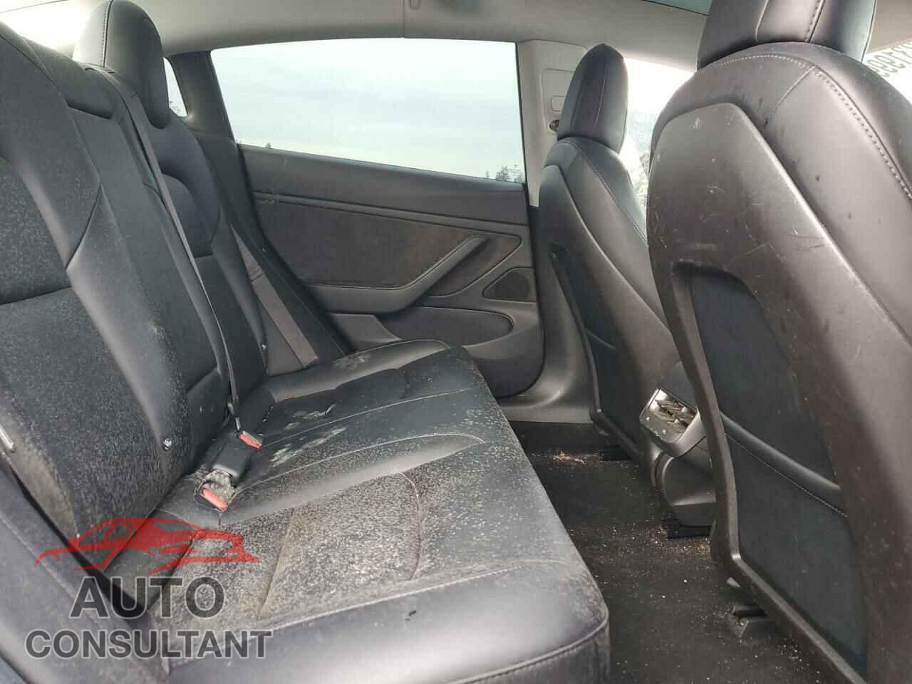 TESLA MODEL 3 2018 - 5YJ3E1EA9JF044085