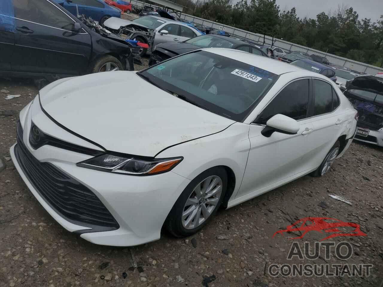 TOYOTA CAMRY 2018 - JTNB11HK4J3010883