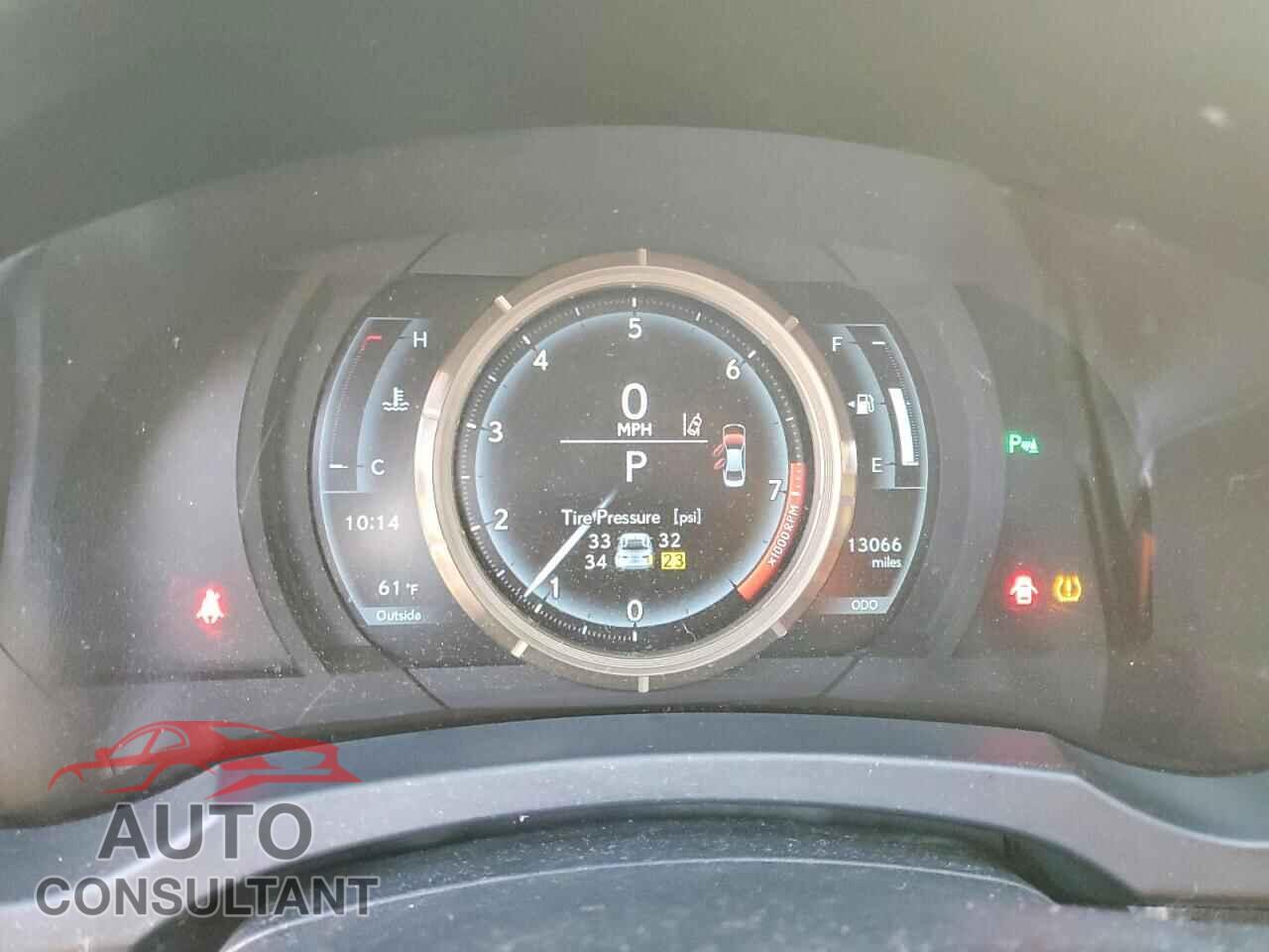 LEXUS IS 2018 - JTHBZ1D27J5033659