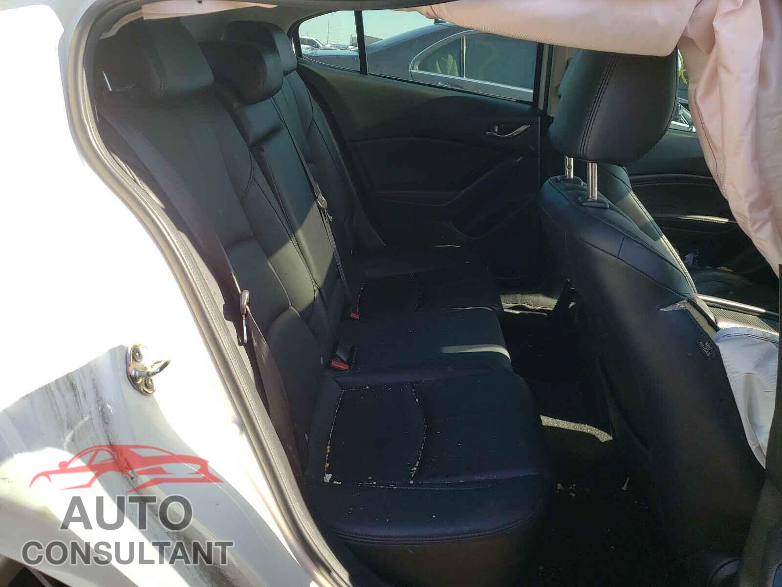 MAZDA 3 2017 - 3MZBN1L33HM127787