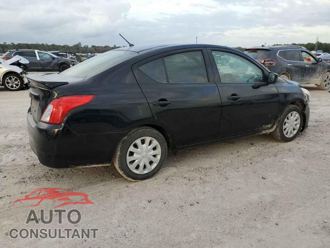 NISSAN VERSA 2019 - 3N1CN7AP5KL822045