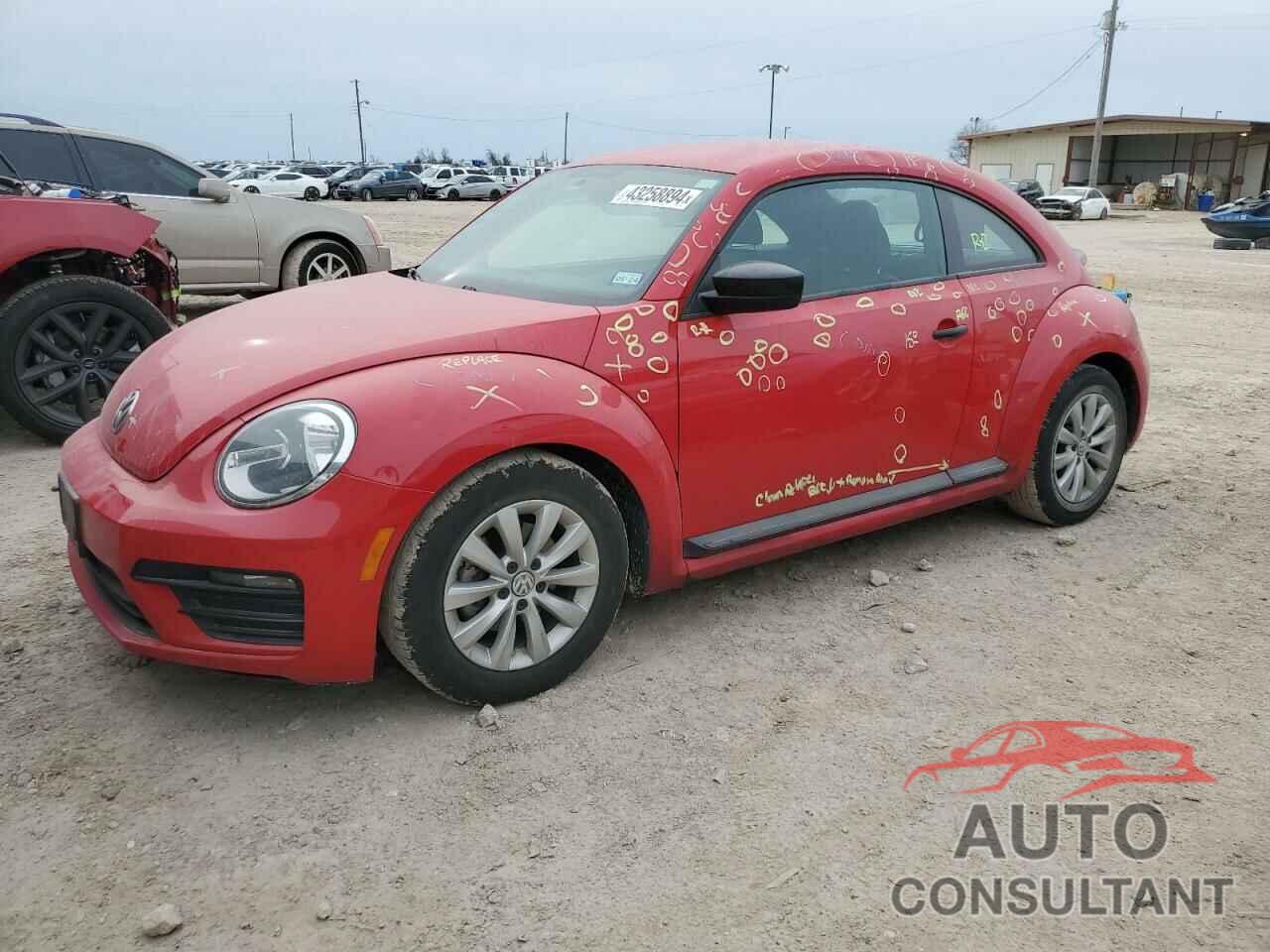VOLKSWAGEN BEETLE 2018 - 3VWFD7AT6JM716994