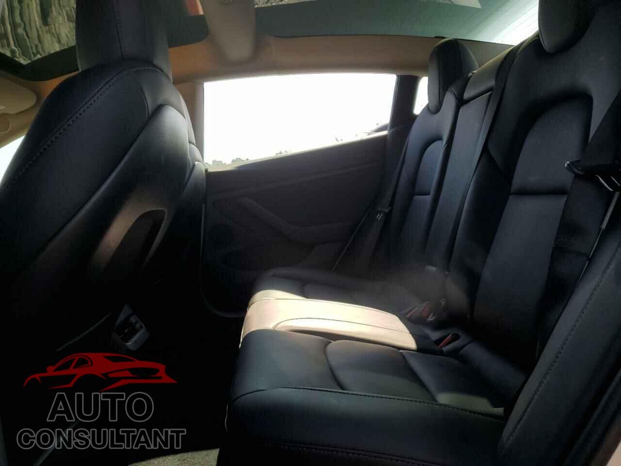 TESLA MODEL 3 2022 - 5YJ3E1EB9NF152236
