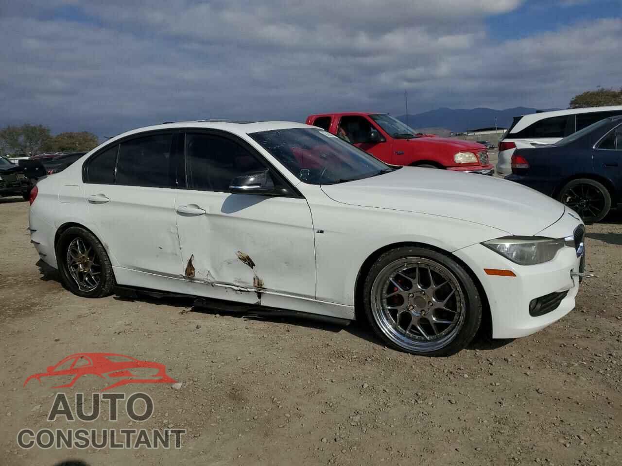 BMW 3 SERIES 2012 - WBA3C1C59CF432425