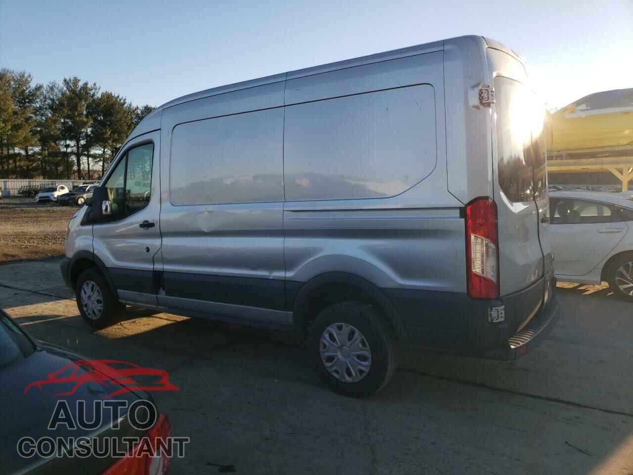 FORD TRANSIT 2015 - 1FTNR1CM6FKA51595
