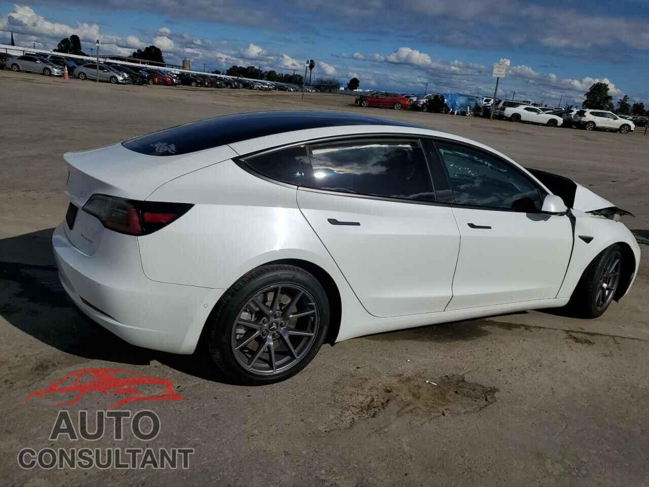 TESLA MODEL 3 2021 - 5YJ3E1EBXMF086987