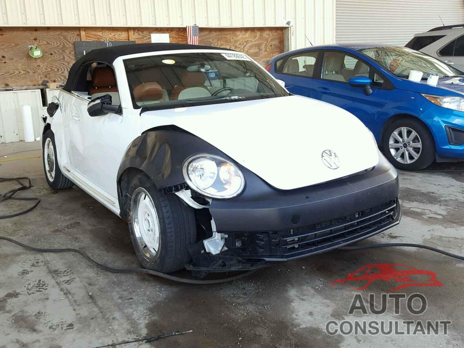 VOLKSWAGEN BEETLE 2015 - 3VW517AT6FM809588