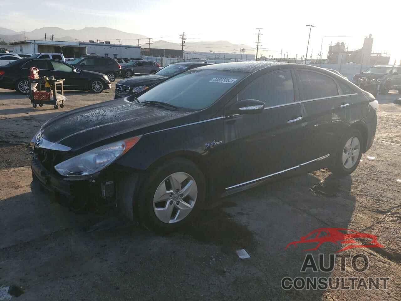 HYUNDAI SONATA 2012 - KMHEC4A41CA029636