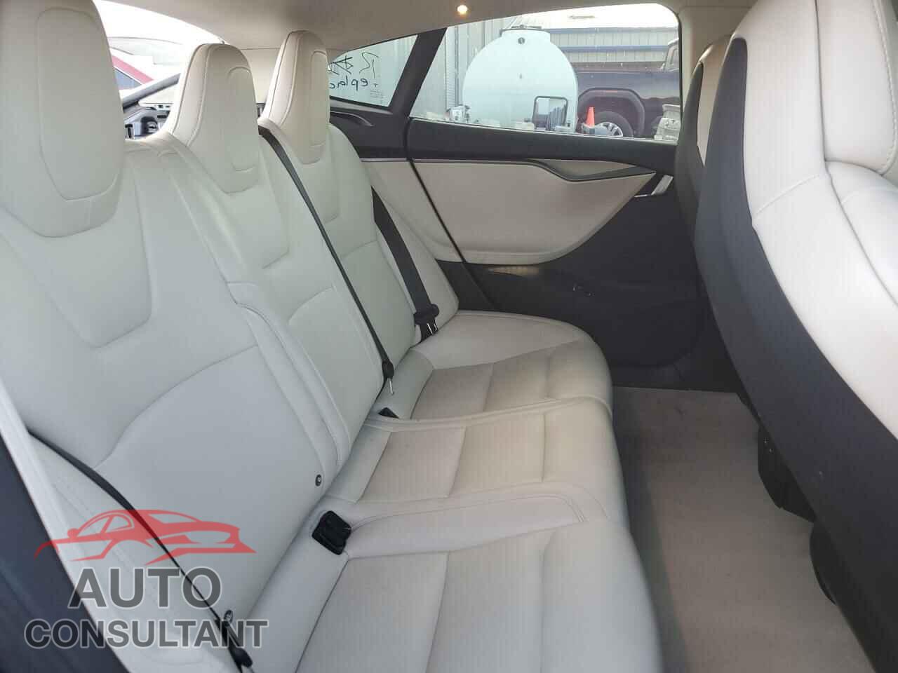 TESLA MODEL S 2018 - 5YJSA1E27JF263420