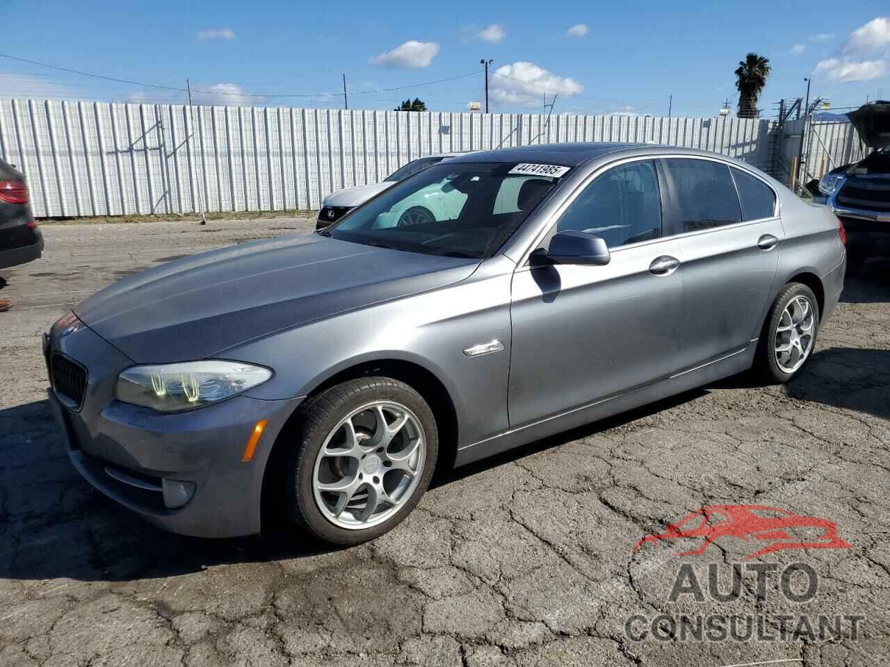 BMW 5 SERIES 2013 - WBAXG5C50DDY36255