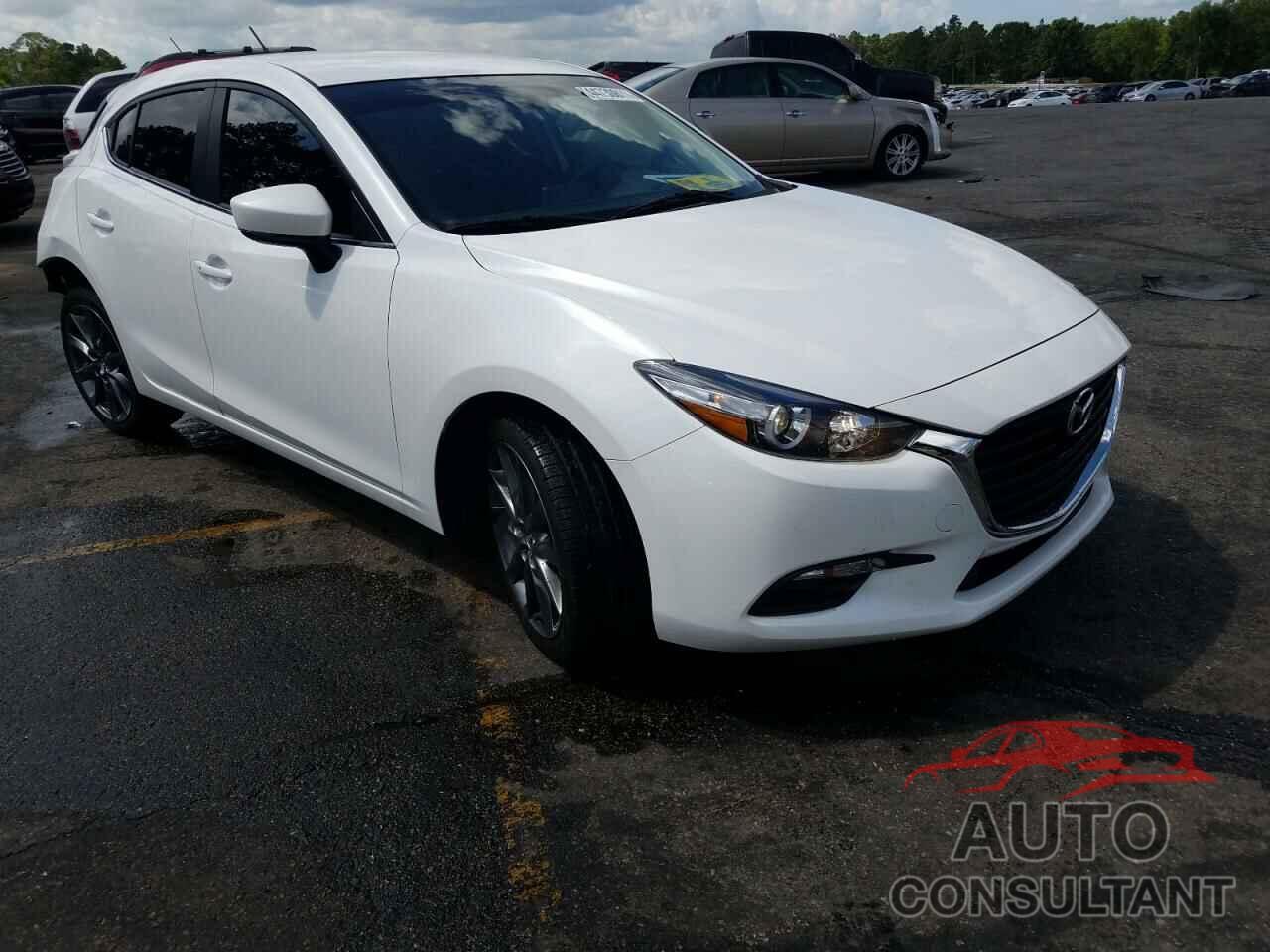 MAZDA 3 2018 - 3MZBN1L39JM242075